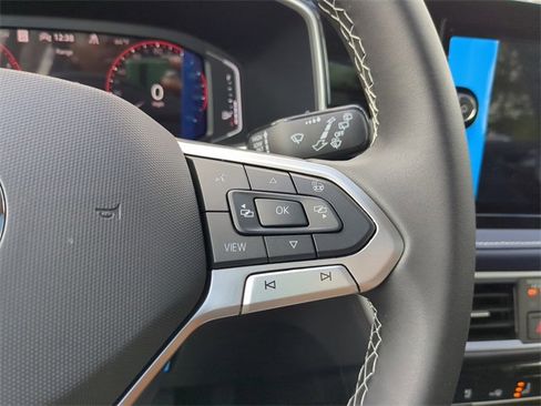 New 2025 Volkswagen Taos SEL image 27