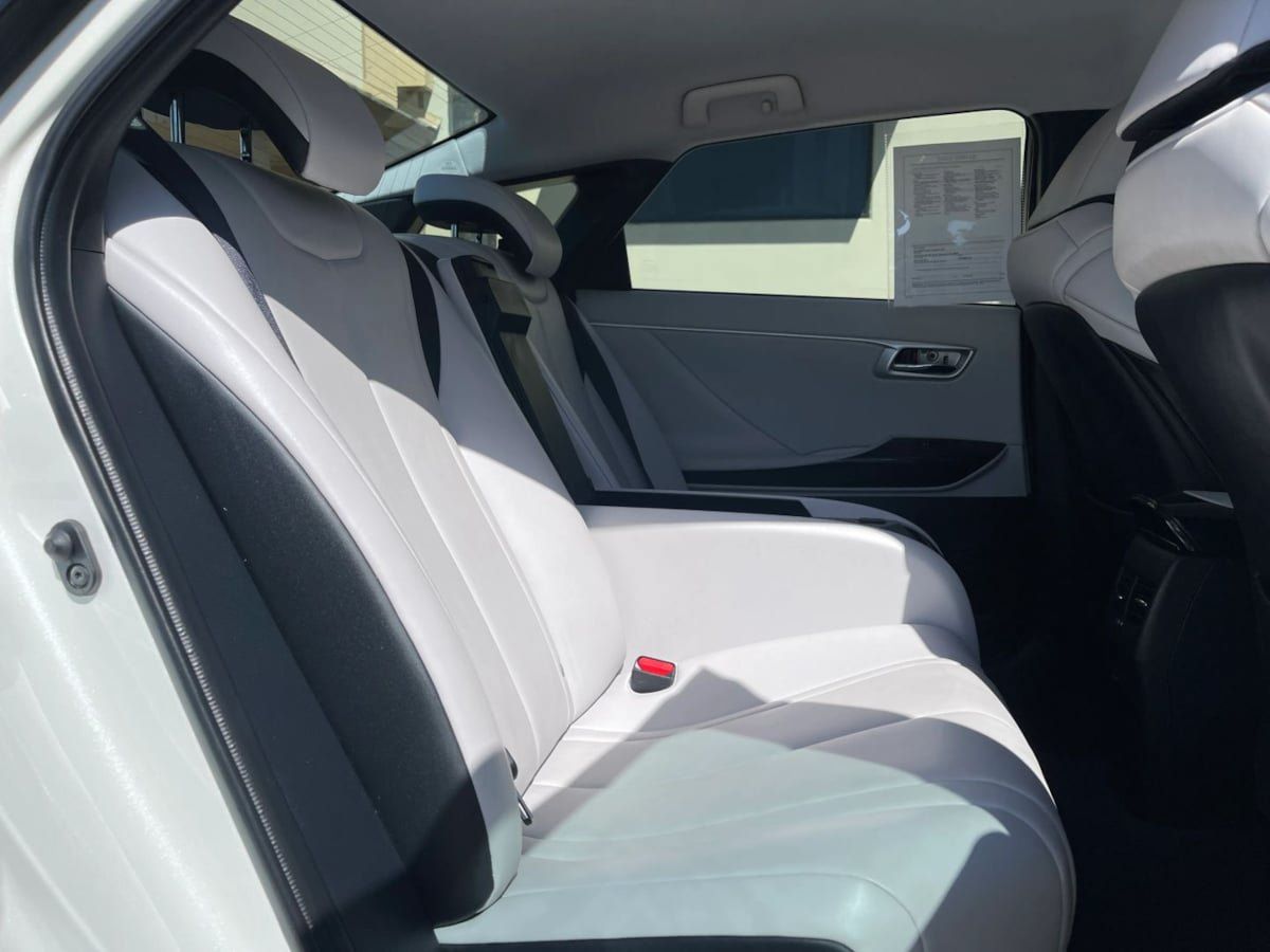 Used 2016 Toyota Mirai FWD image 26
