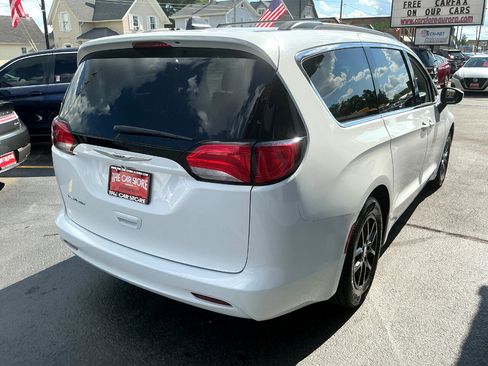 Used 2021 Chrysler Voyager Lxi image 27