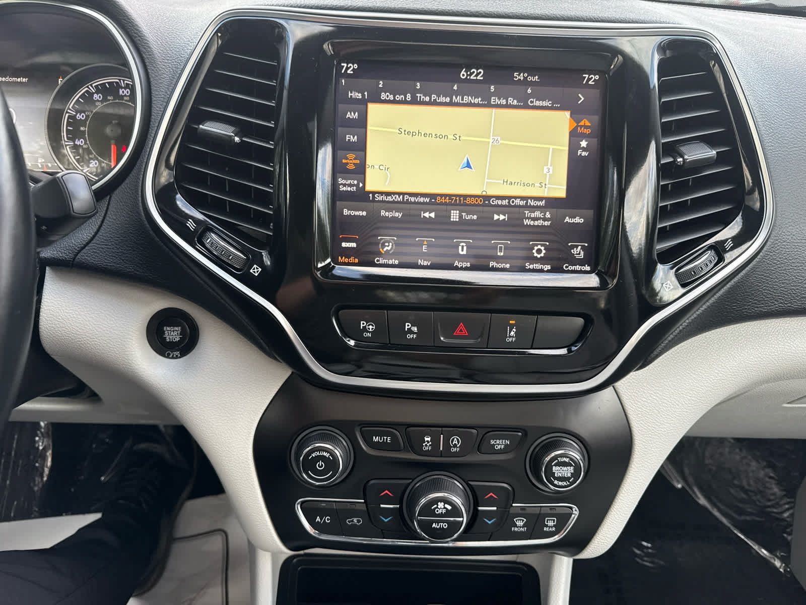 Used 2019 Jeep Cherokee Limited w/ Luxury Group AWD/4WD image 21