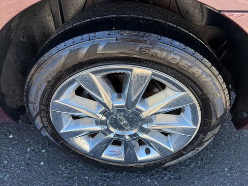 Used 2011 Lincoln MKZ image 12