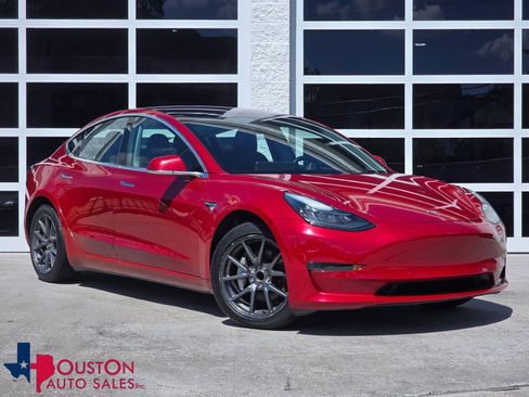 Used 2018 Tesla Model 3 Long Range RWD image 1