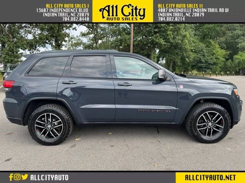 Used 2018 Jeep Grand Cherokee Trailhawk AWD/4WD image 8