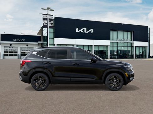 New 2026 Kia Seltos EX FWD image 8