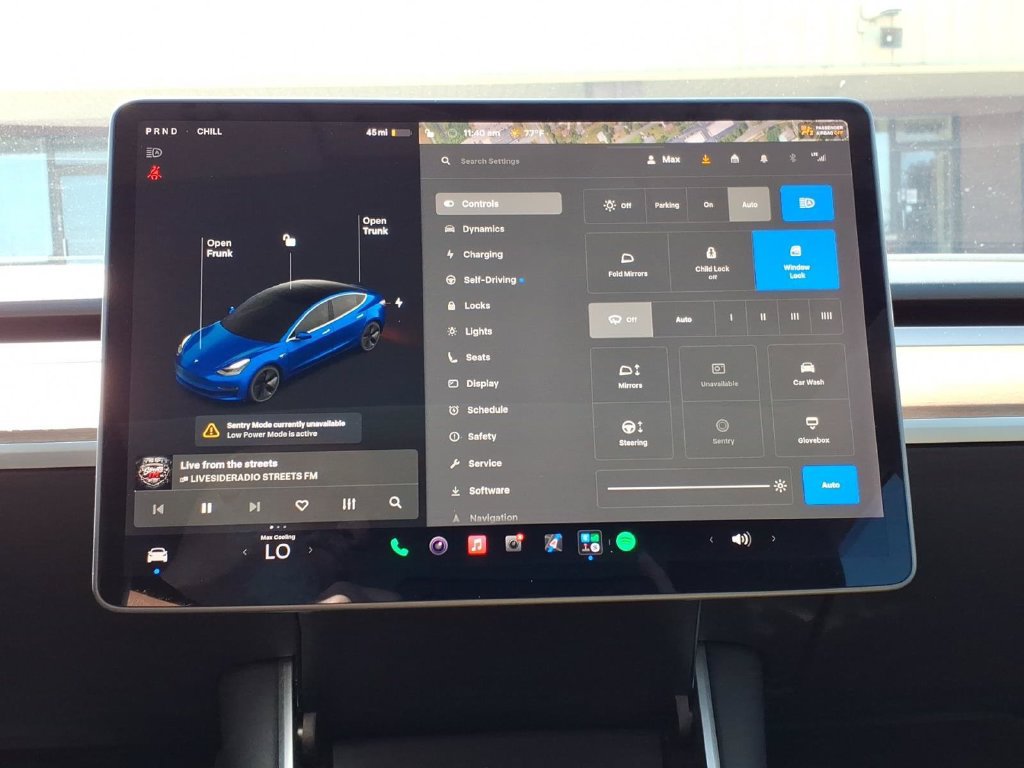 Used 2018 Tesla Model 3 Long Range AWD/4WD image 14