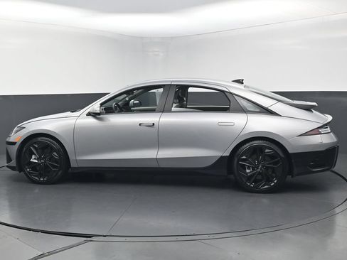 Used 2024 Hyundai Ioniq 6 SEL RWD image 8