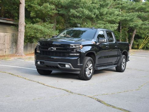 Used 2021 Chevrolet Silverado 1500 RST AWD/4WD image 2