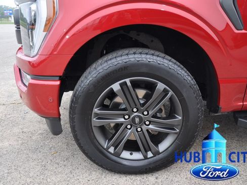 Used 2022 Ford F150 Lariat w/ Equipment Group 502A High AWD/4WD image 9