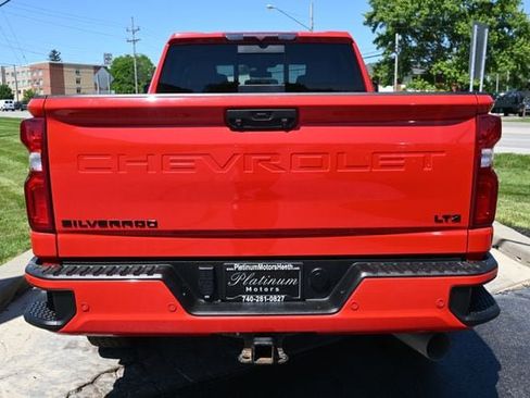 Used 2022 Chevrolet Silverado 2500 LTZ w/ LTZ Plus Package AWD/4WD image 6