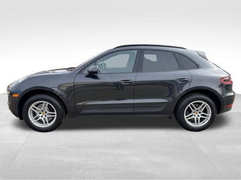 Used 2017 Porsche Macan AWD/4WD image 10