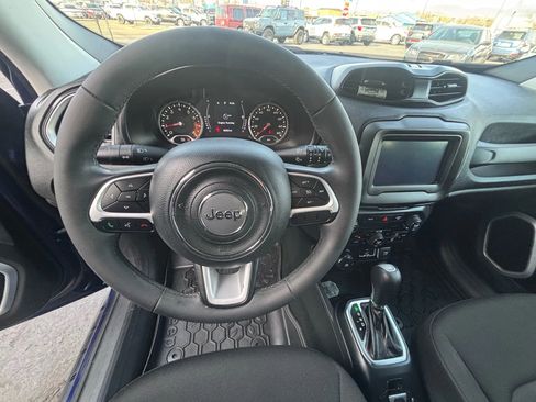 Used 2018 Jeep Renegade Latitude w/ Trailer Tow Group image 19