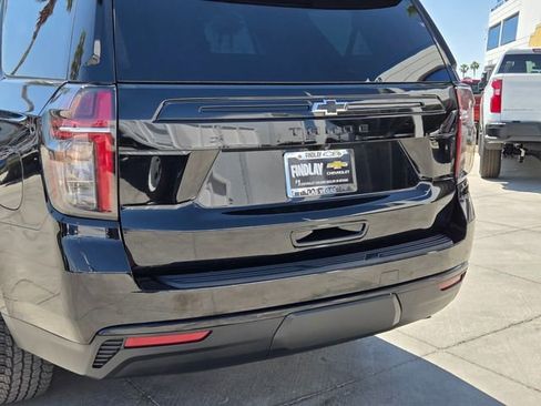 Certified 2024 Chevrolet Tahoe Z71 w/ Luxury Package AWD/4WD image 5