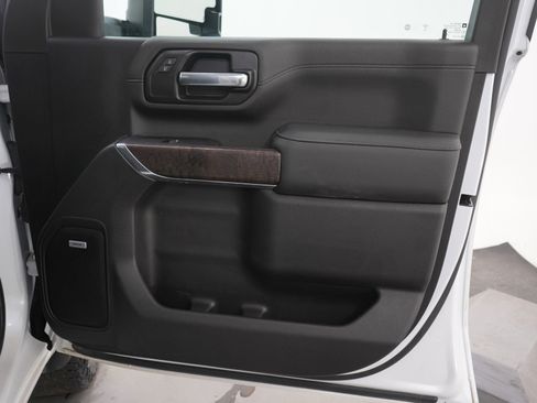 Used 2023 GMC Sierra 2500 Denali w/ Denali Ultimate Package image 13