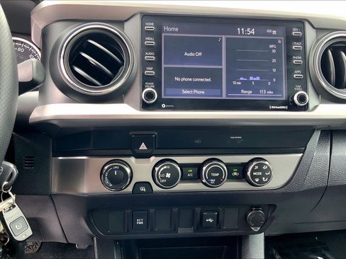 Used 2020 Toyota Tacoma SR5 AWD/4WD image 37