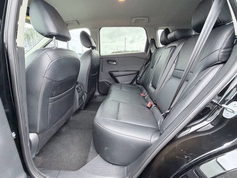 Used 2021 Nissan Rogue SV image 24