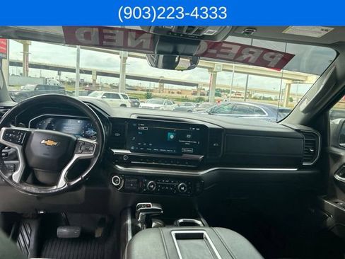 Used 2022 Chevrolet Silverado 1500 LTZ w/ LTZ Premium Package AWD/4WD image 35