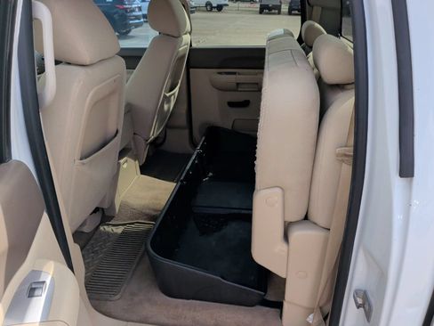 Used 2012 Chevrolet Silverado 1500 LT w/ Interior Plus Package RWD image 33