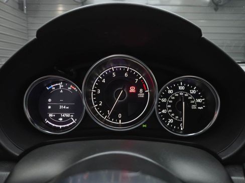 Used 2021 MAZDA MX-5 Miata RF Grand Touring RWD image 20