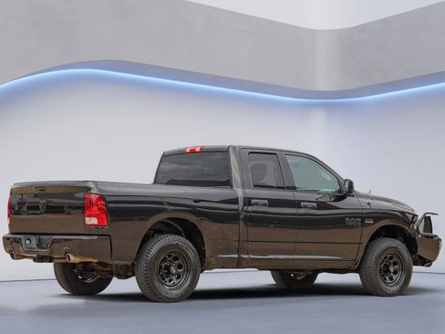 Used 2016 RAM 1500 Express w/ Black Ram 1500 Express Group image 10