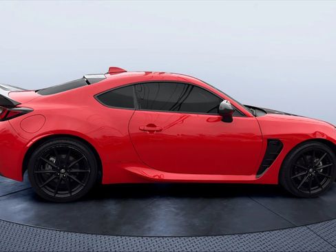 Used 2024 Toyota GR86 Premium image 6