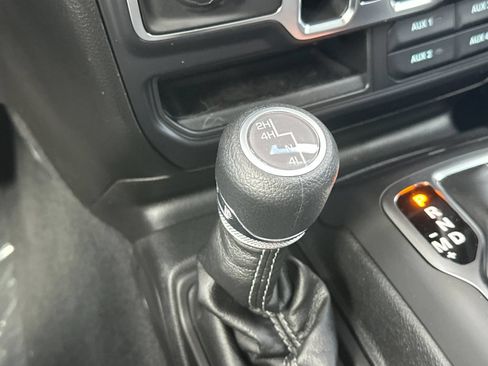 New 2026 Jeep Gladiator Sport AWD/4WD image 25