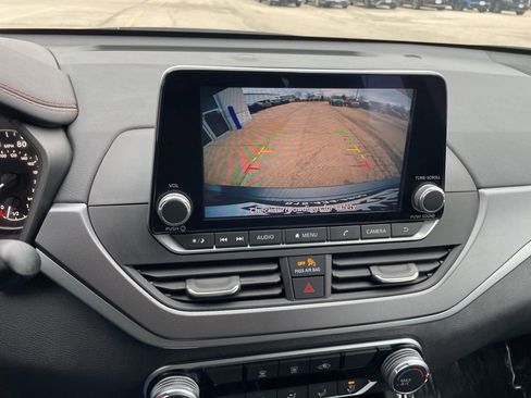 Used 2023 Nissan Altima 2.5 SR image 19