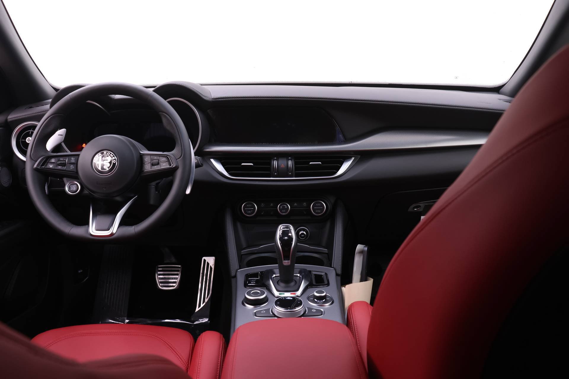 New 2026 Alfa Romeo Stelvio Sprint AWD/4WD image 8