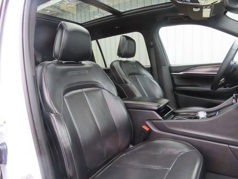 Used 2023 Jeep Grand Cherokee L Overland AWD/4WD image 28