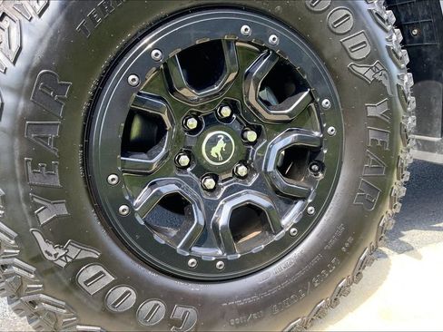 Used 2024 Ford Bronco Wildtrak AWD/4WD image 3