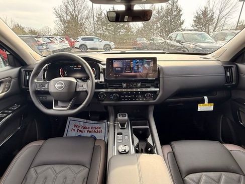 New 2026 Nissan Pathfinder Platinum w/ Cargo Package image 22