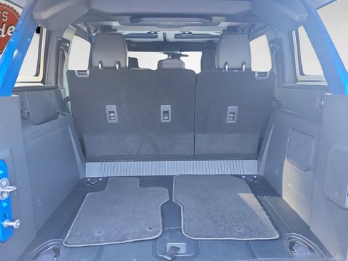 Used 2025 Ford Bronco Badlands AWD/4WD image 12