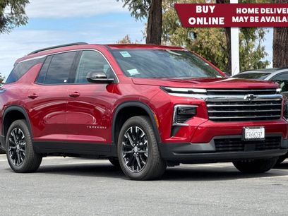 Used 2026 Chevrolet Traverse LT w/ Enhanced Driving Package