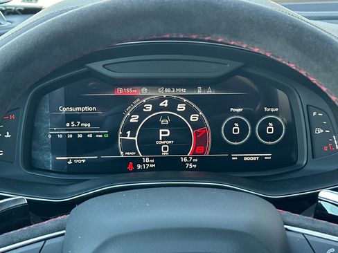 New 2025 Audi RS Q8 performance image 22