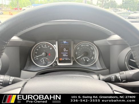 Used 2021 Toyota Tacoma SR5 RWD image 33
