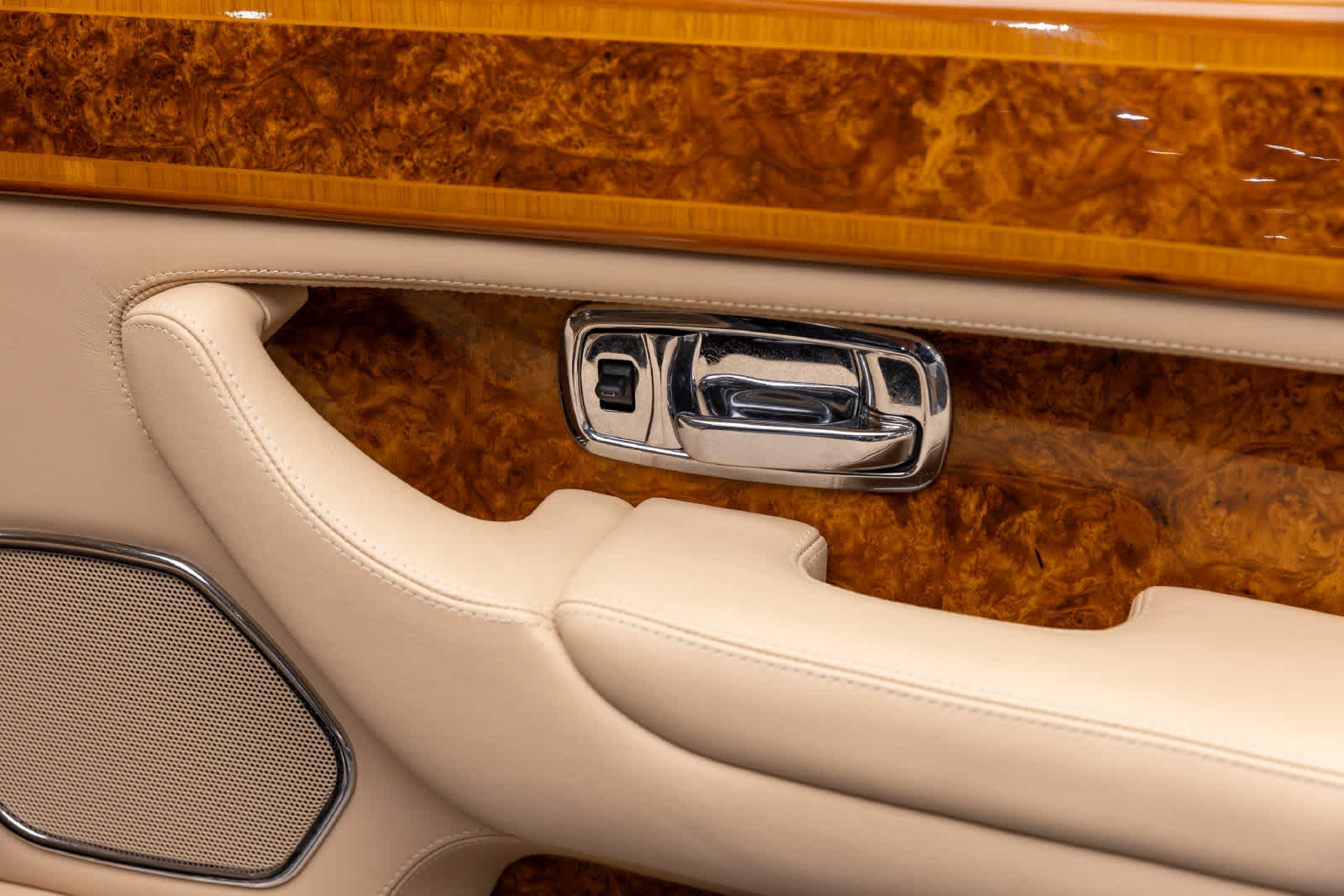 Used 2002 Rolls-Royce Silver Seraph RWD image 53
