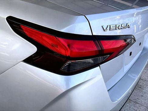 Used 2020 Nissan Versa SV image 20