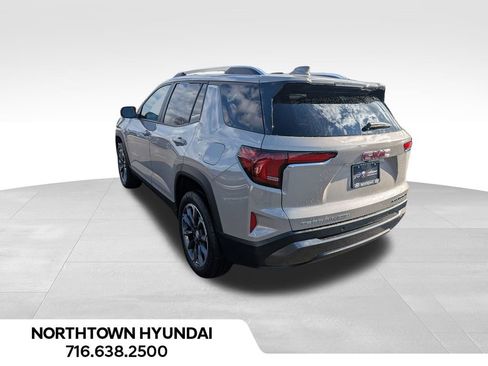 Used 2025 GMC Terrain Elevation w/ Elevation Premium Package image 13