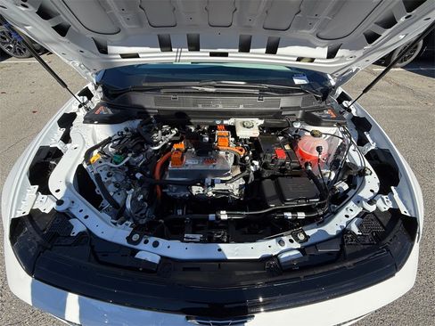 New 2026 Chevrolet Equinox EV LT image 26