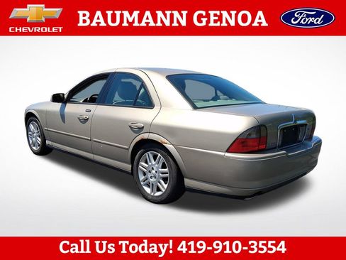 Used 2004 Lincoln LS RWD image 3