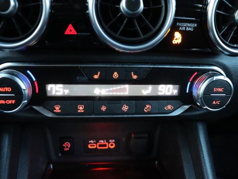 Used 2025 Nissan Sentra SV w/ All-Weather Package image 31