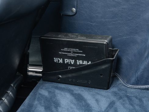 Used 1987 Mercedes-Benz 560 SL image 33