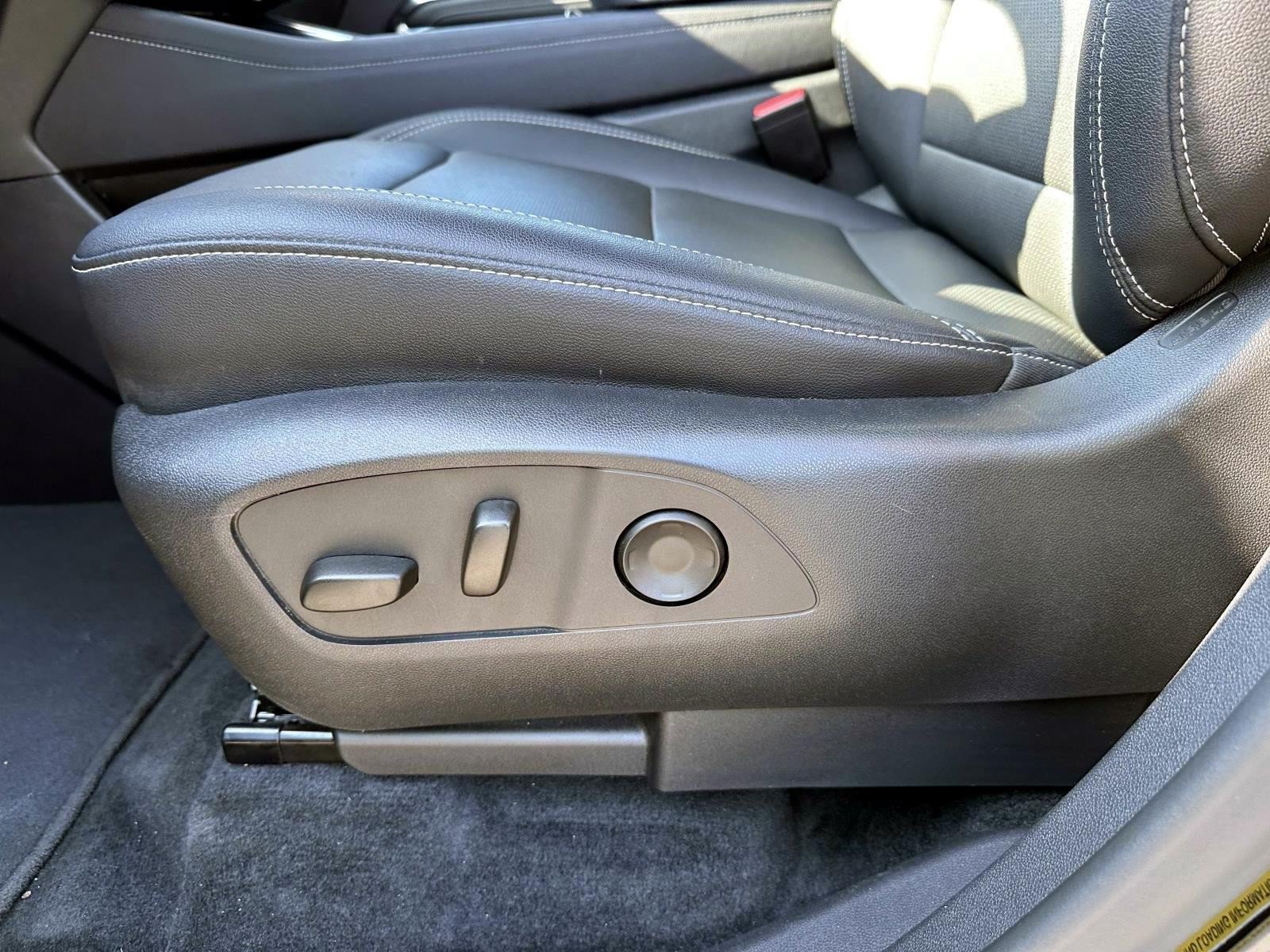 Used 2024 Chevrolet Traverse LT AWD/4WD image 10