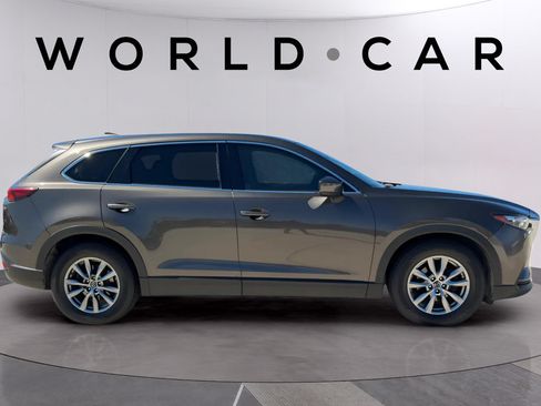 Used 2018 MAZDA CX-9 Touring w/ Touring Premium Package FWD image 2