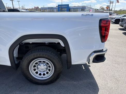 New 2026 GMC Sierra 1500 Pro AWD/4WD image 10