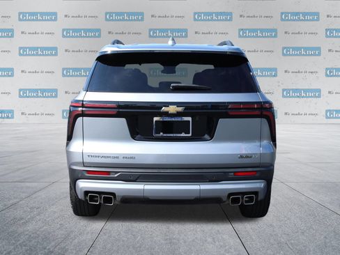 Used 2024 Chevrolet Traverse LT w/ LPO, Floor Liner Package AWD/4WD image 7