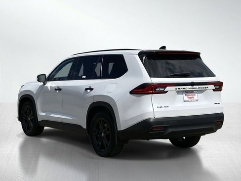 Certified 2026 Toyota Grand Highlander AWD Hybrid image 4