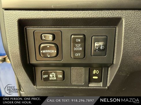 Used 2014 Toyota Tundra SR AWD/4WD image 28