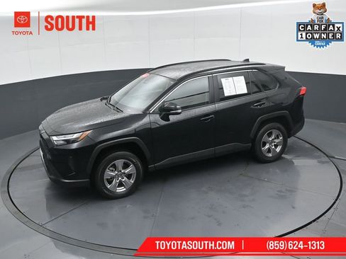 Used 2025 Toyota RAV4 XLE AWD/4WD image 49