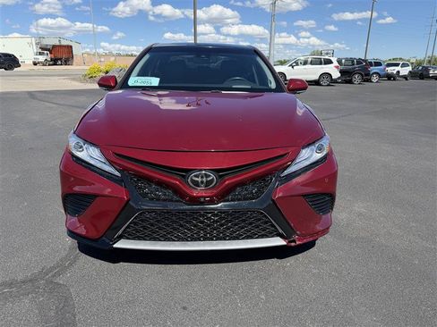 Used 2018 Toyota Camry XSE w/ Driver Assist Package FWD image 3
