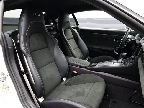 Certified 2024 Porsche 718 Cayman GTS RWD image 12
